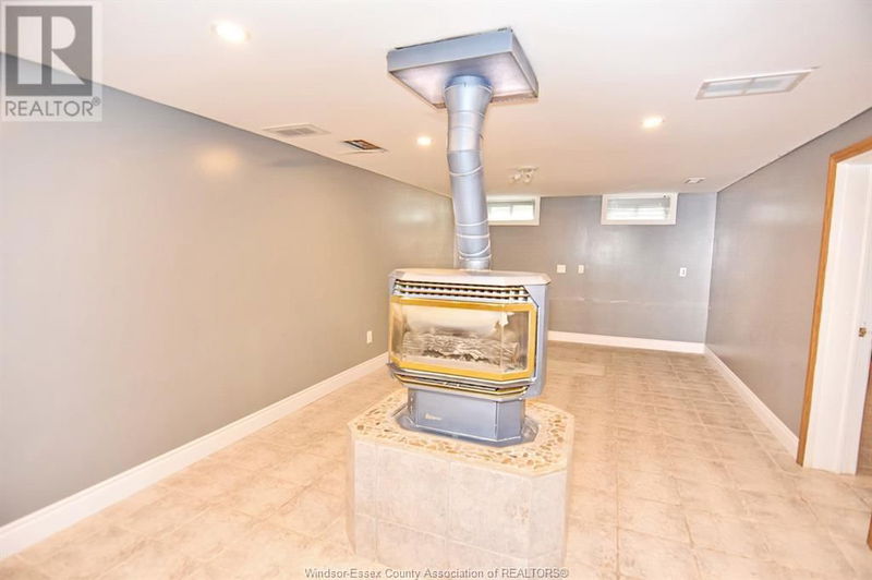 242 WATSON null  Windsor, N8S3R9 | Image 13