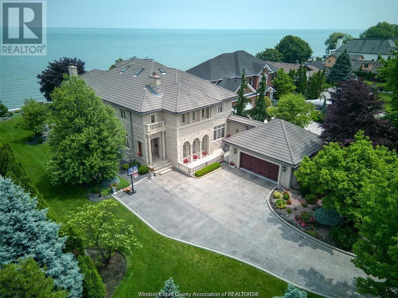 300 Elmgrove Drive  Lakeshore, N8N3S4 | Image 2