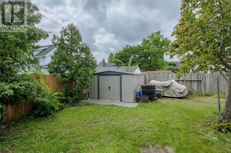 379 MAXWELL Street  Sarnia, N7S2Y2 | Image 9