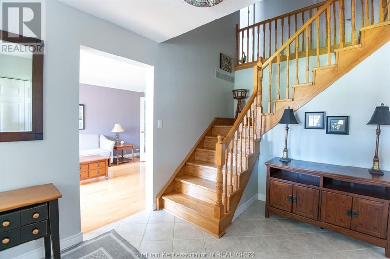 26 Algonquian Drive  Chatham, N7M5Y2 | Image 2