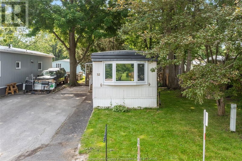 32 REGENCY Drive  Chatham, N7L4E8 | Image 3