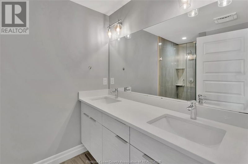 729 BROWNSTONE Drive  Lakeshore, N8N2L9 | Image 24