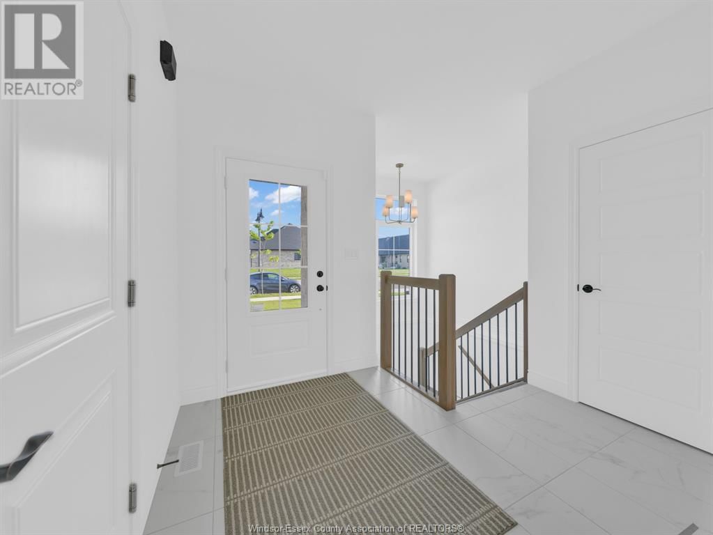 210 McLellan AVENUE Image 2