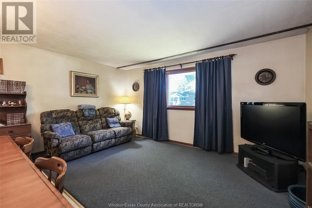 3420 MCKAY AVENUE Image 8