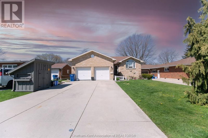 51 PINE Drive  Wallaceburg, N8A3L9 | Image 40