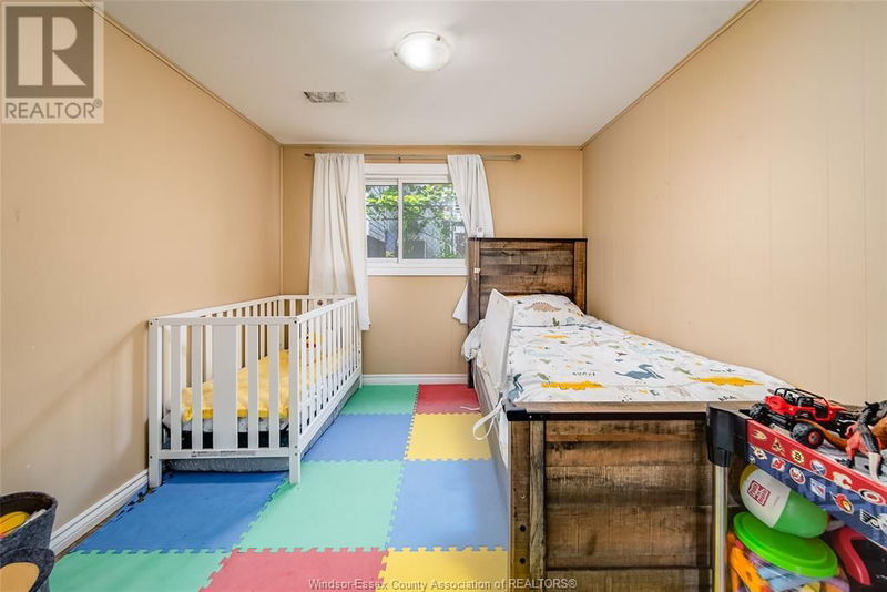 1796 ARTHUR Road  Windsor, N8Y3Z5 | Image 25