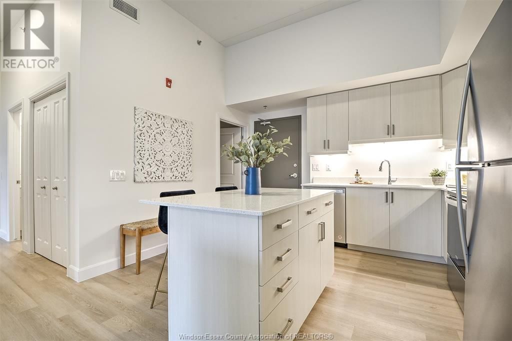 310 - 207 BROCK Image 24