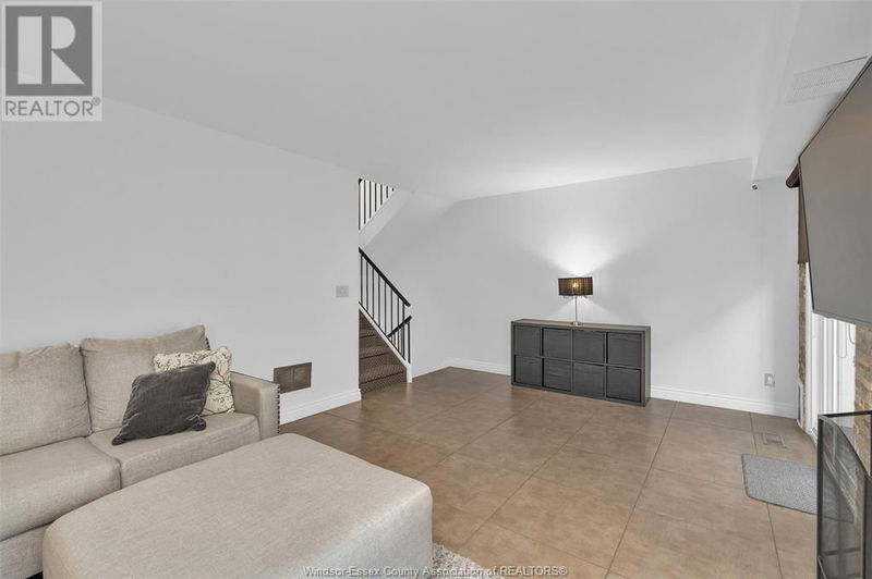 3933 RIVERSIDE Drive East Windsor, N8Y1B1 | Image 6