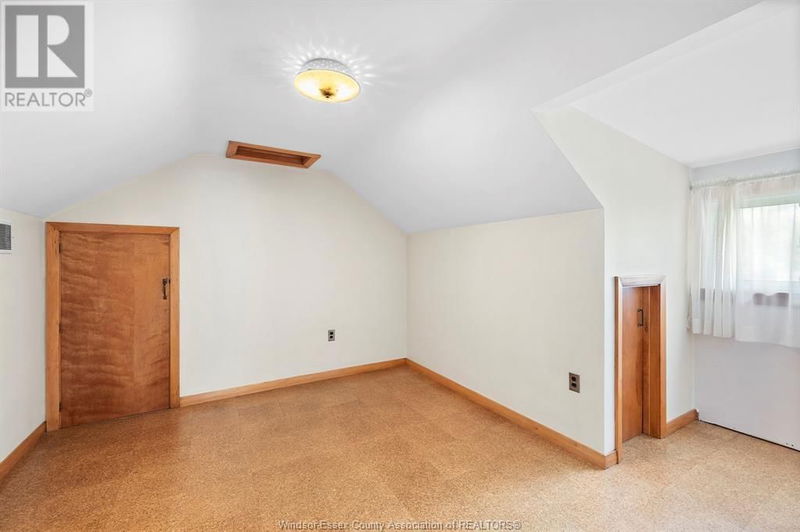 4033 Howard null  Windsor, N9G1N9 | Image 15