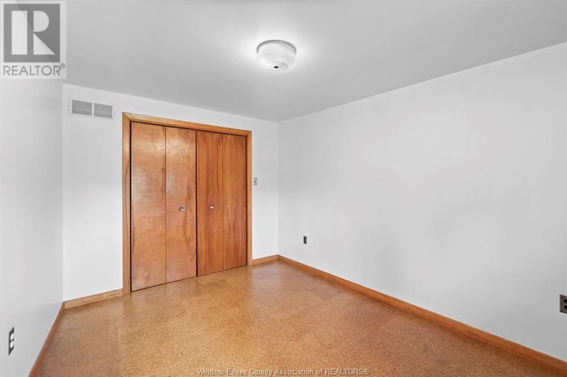 4033 Howard null  Windsor, N9G1N9 | Image 16