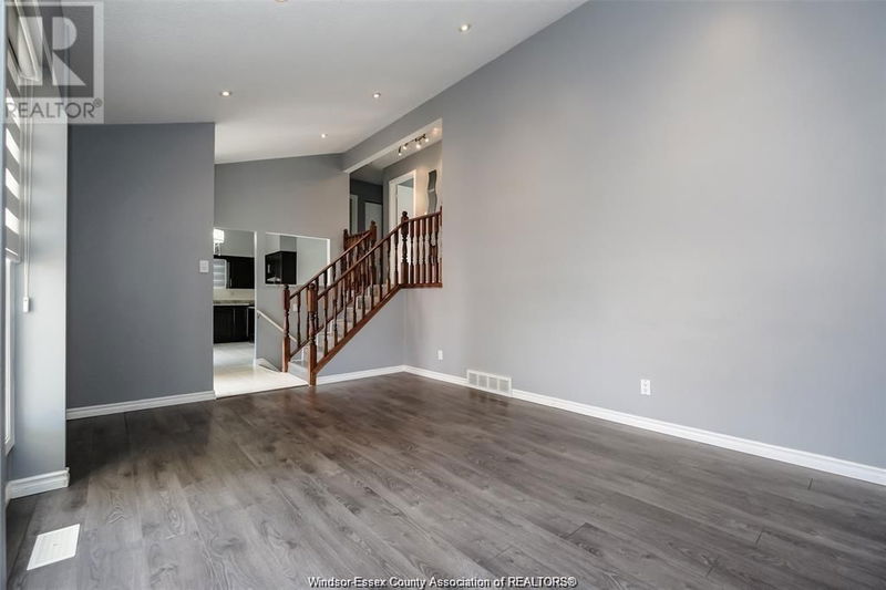 3206 FOREST GLADE Drive  Windsor, N8R1X3 | Image 13