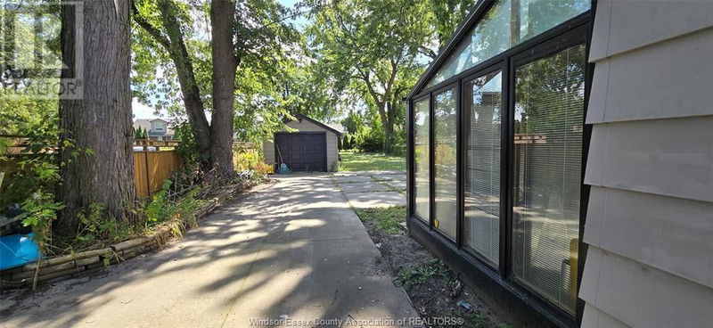 4347 RIVERSIDE Drive East Windsor, N8Y1B7 | Image 12