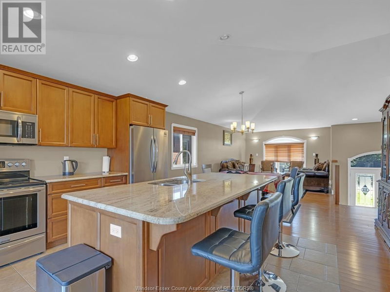 1627 Inverness Avenue  Windsor, N8P0B1 | Image 10