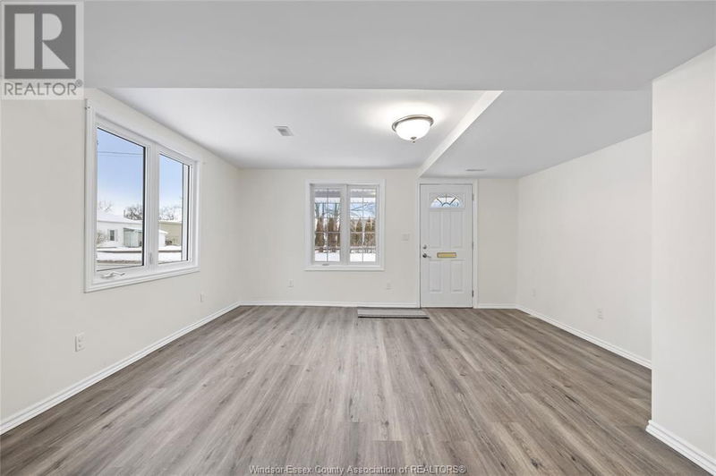 152-154 & Colborne Street  Chatham, N7M3L9 | Image 24