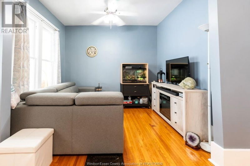 216 ADELAIDE null  Chatham, N7M4R9 | Image 5