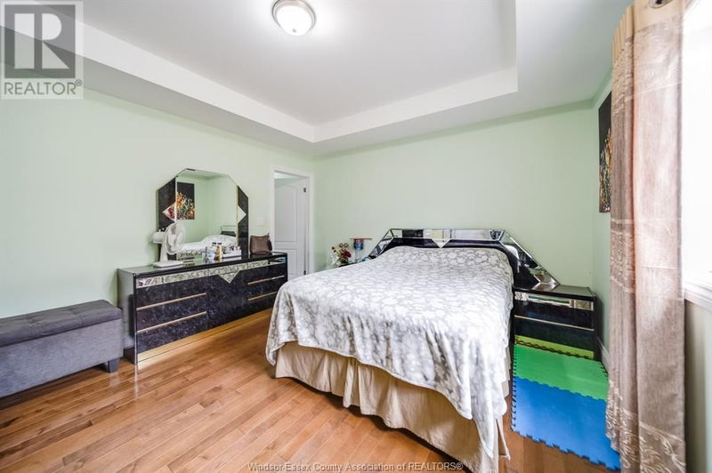 1937 MARK Avenue  Windsor, N9B0B6 | Image 16