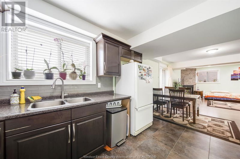 1937 MARK Avenue  Windsor, N9B0B6 | Image 30