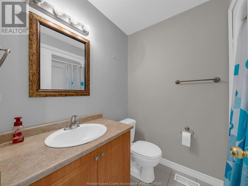  4 - 32 ROBSON null  Leamington, N8H2M9 | Image 14