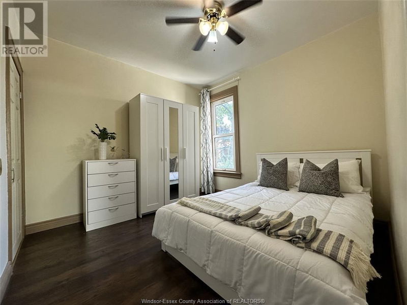 818 ST. LUKE Road  Windsor, N8Y3M5 | Image 6