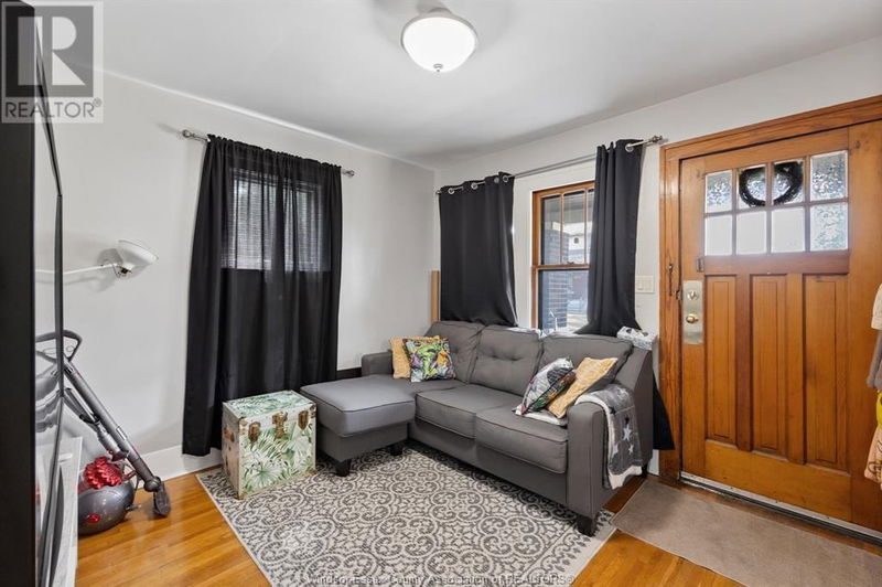 535-541 PINE Street  Windsor, N9A6E6 | Image 11