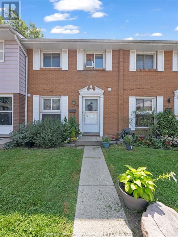  1 - 2972 Meadowbrook Lane  Windsor, N8T3C8 | Image 3