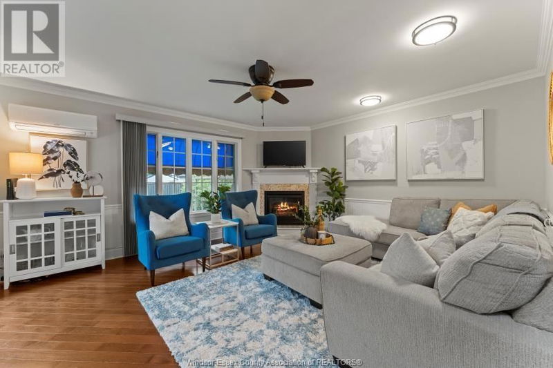 450 MATTHEW BRADY null  Windsor, N8S3J6 | Image 2