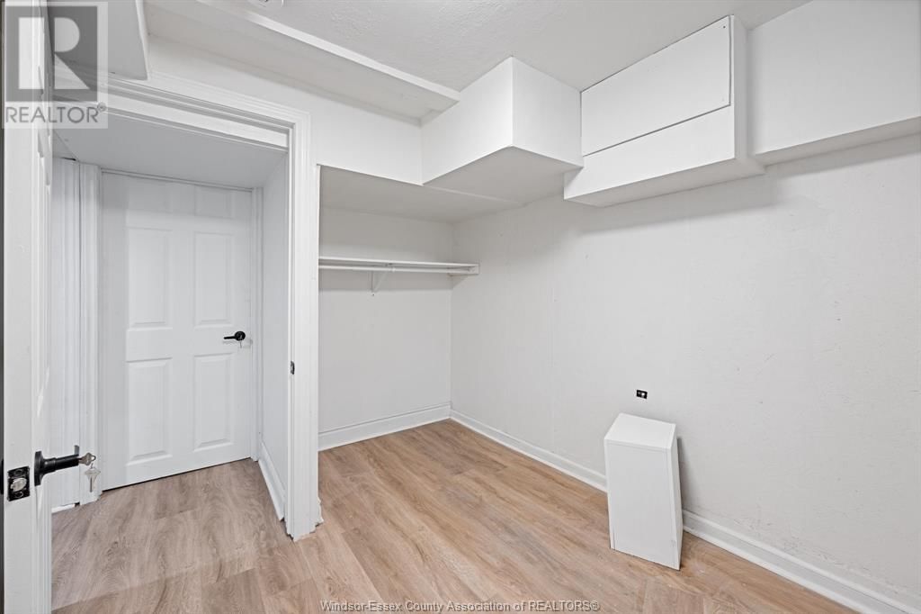 456 Askin AVENUE Unit# LOWER Image 9