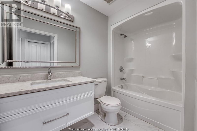 66 YORK Boulevard  Kingsville, N9Y0G3 | Image 32