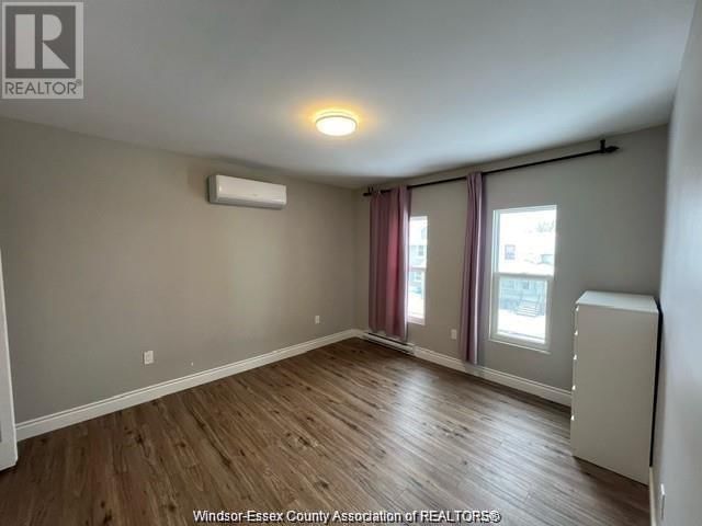 746 DOUGALL AVENUE Unit# UPPER Image 9