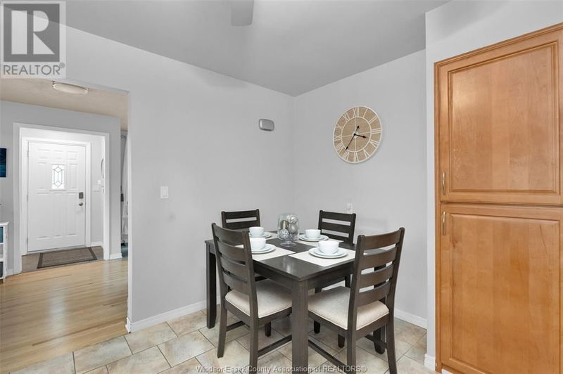 1035 RIVERDALE null  Windsor, N8S4C5 | Image 15