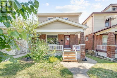 1362 HALL Avenue  Windsor, N8X4R3 | Image 1