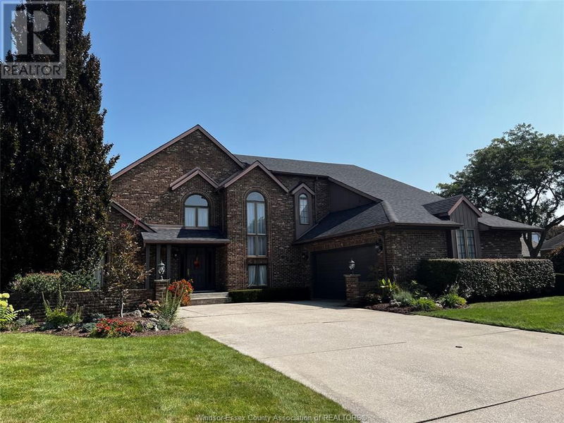 3940 VILLA BORGHESE Drive  Windsor, N9E2K4 | Image 4