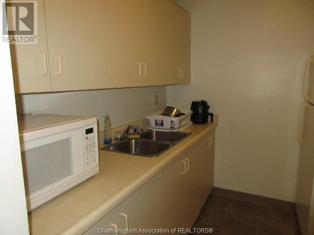 150 PARK AVENUE East Unit# 302 Image 7