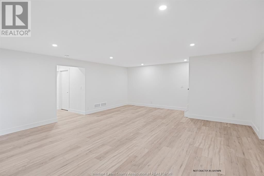 3 EAGLE STREET Image 13