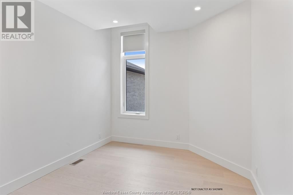 3 EAGLE STREET Image 7