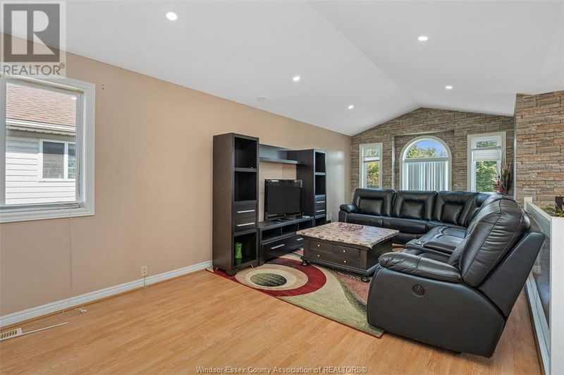 3695 MAGUIRE Street  Windsor, N9E4V5 | Image 5