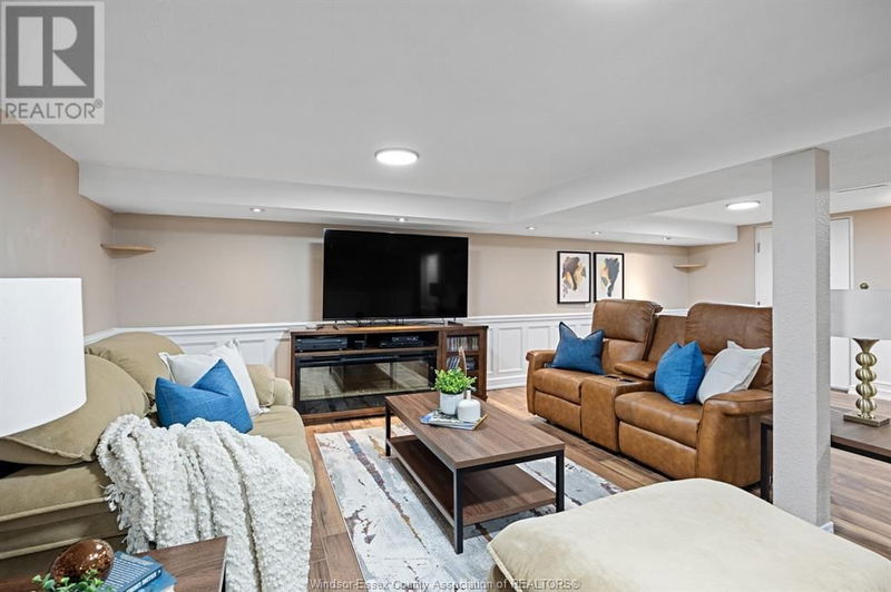 1577 ST. GABRIEL Crescent  Windsor, N9E1N8 | Image 25