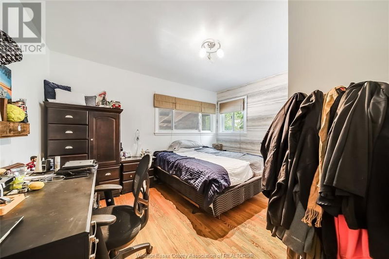 465 ROSELAWN Drive  Windsor, N9E1J9 | Image 23