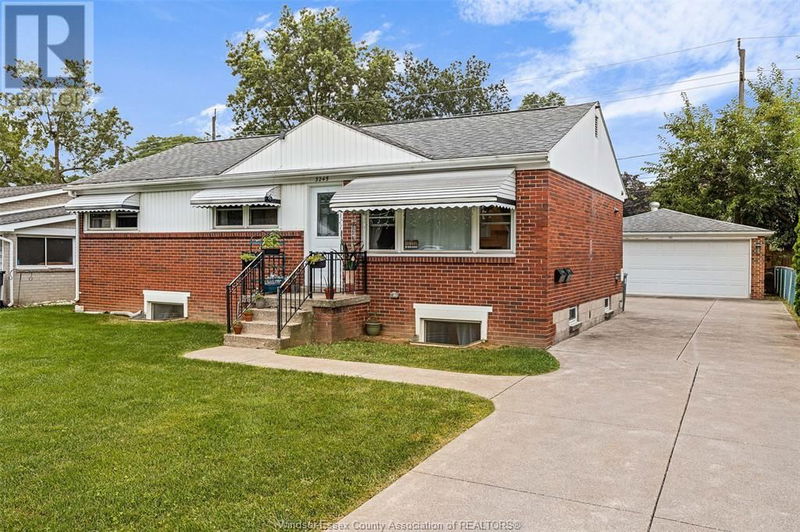 3245 WOODLAND null  Windsor, N9E1Z6 | Image 2