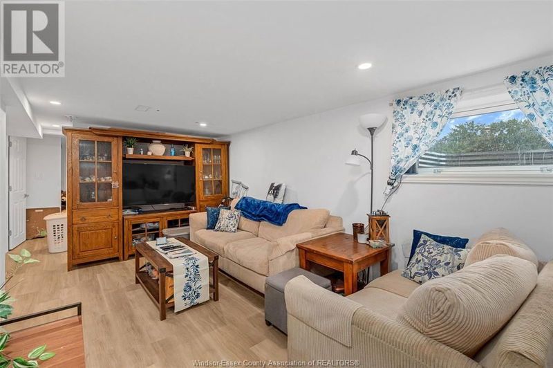 3245 WOODLAND null  Windsor, N9E1Z6 | Image 24