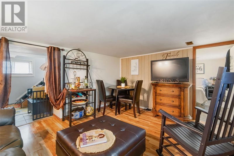 361 DEVINE Street  Sarnia, N7T1V2 | Image 22