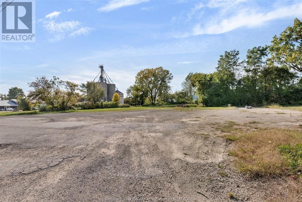 357 QUEEN Unit# REAR VACANT LAND Image 4