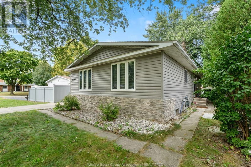 10240 EASTCOURT Drive  Windsor, N8R1E6 | Image 38