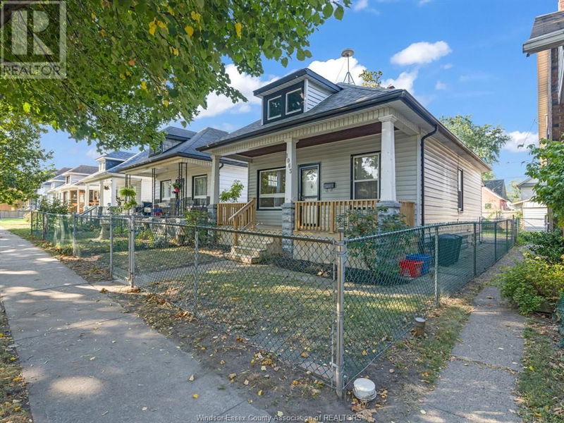 1063 HICKORY Road  Windsor, N8Y3S2 | Image 18