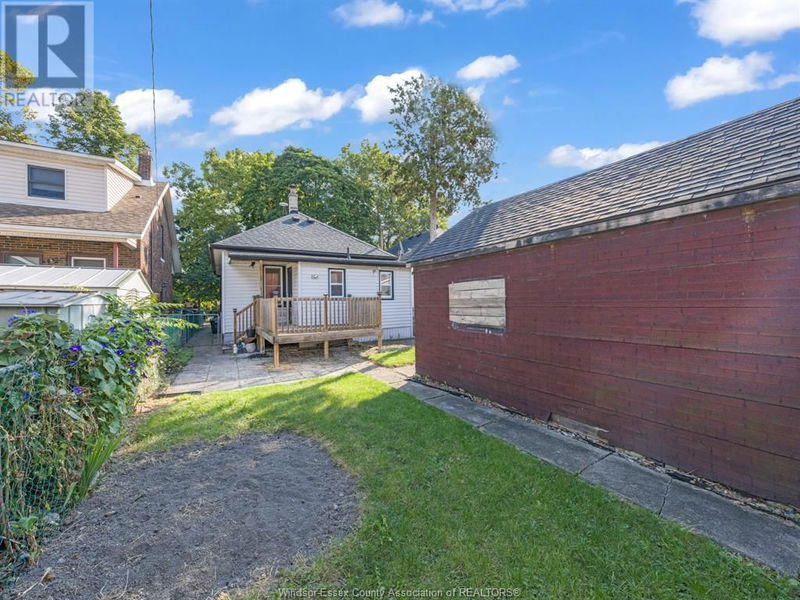 1063 HICKORY Road  Windsor, N8Y3S2 | Image 23