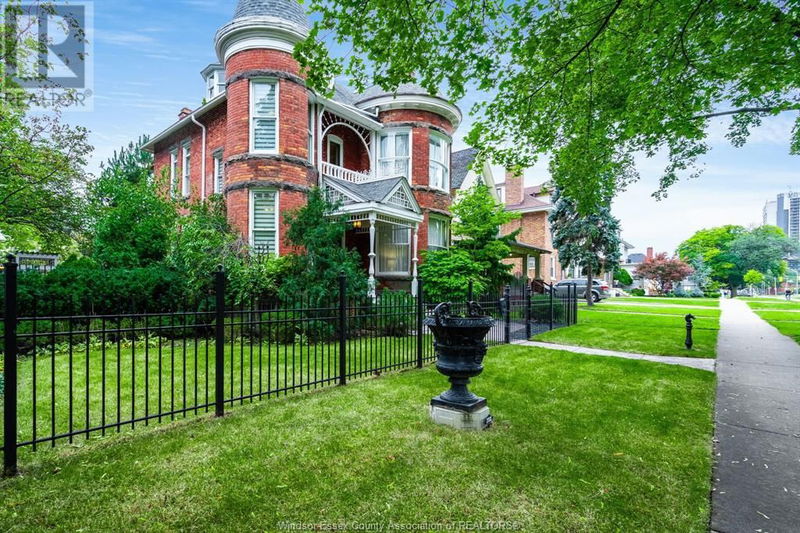 719 VICTORIA Avenue  Windsor, N9A4N3 | Image 38