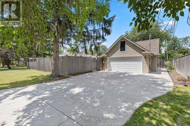 4298 LONGFELLOW null  Windsor, N9G2B6 | Image 26