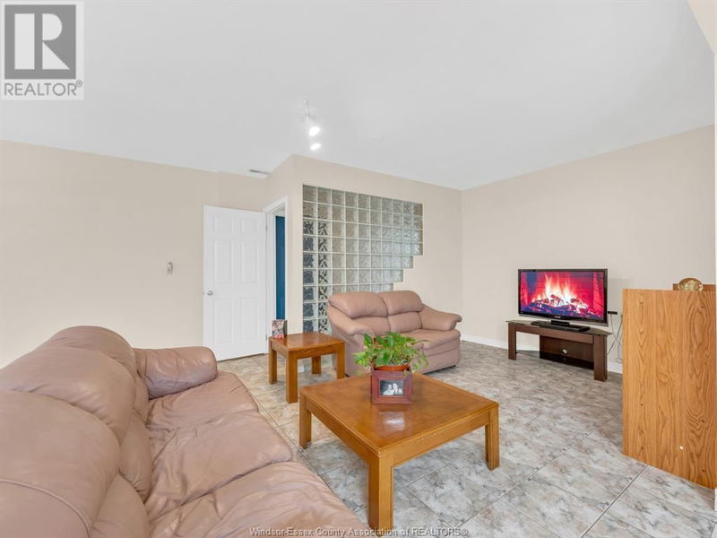 18 SHAWNEE Court  Leamington, N8H5A8 | Image 29