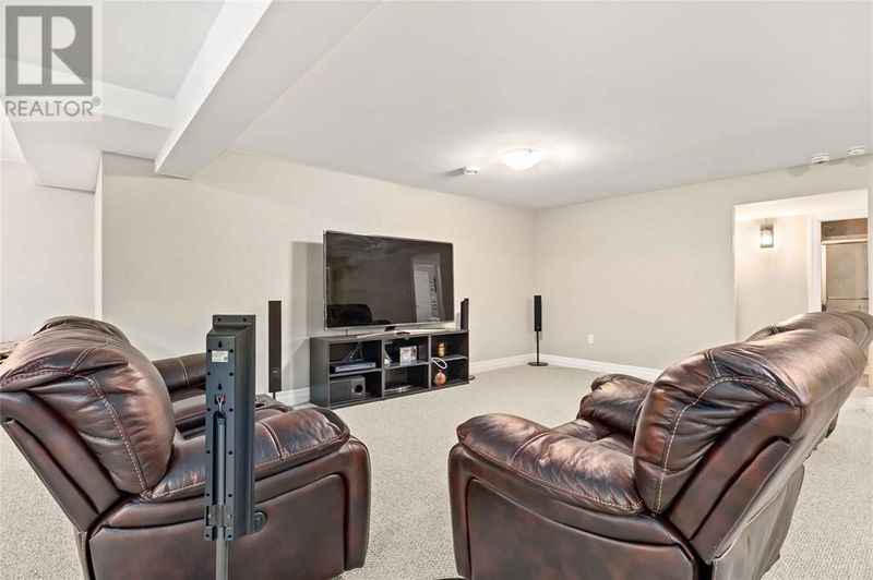 140 SANDPIPER Drive  Sarnia, N7S0E7 | Image 24