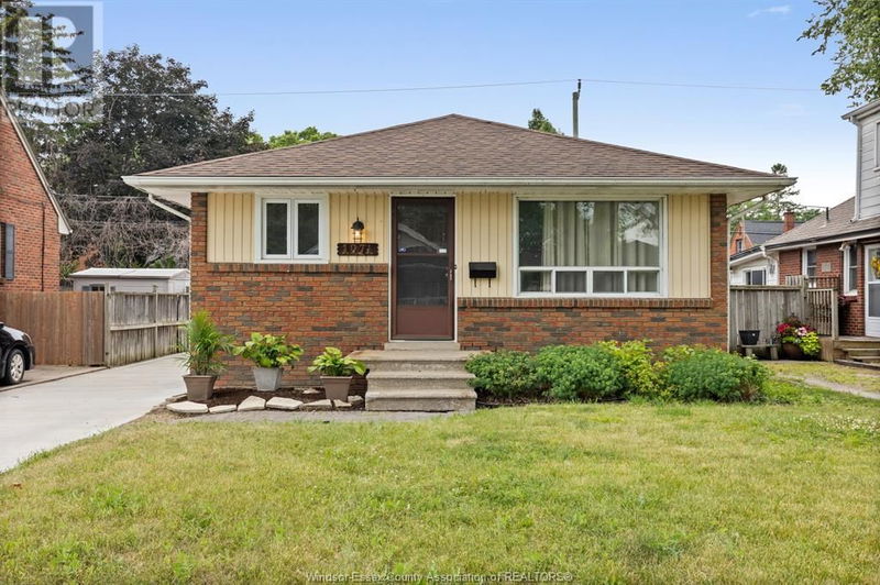 1071 ST LOUIS Avenue  Windsor, N8S2K9 | Image 1